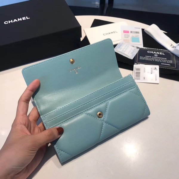 シャネル財布素材ディテール